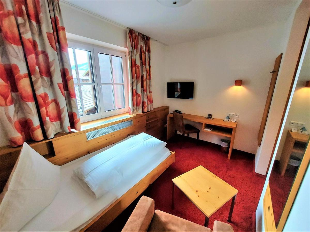 Hotel Flatscher Stuhlfelden Exteriör bild